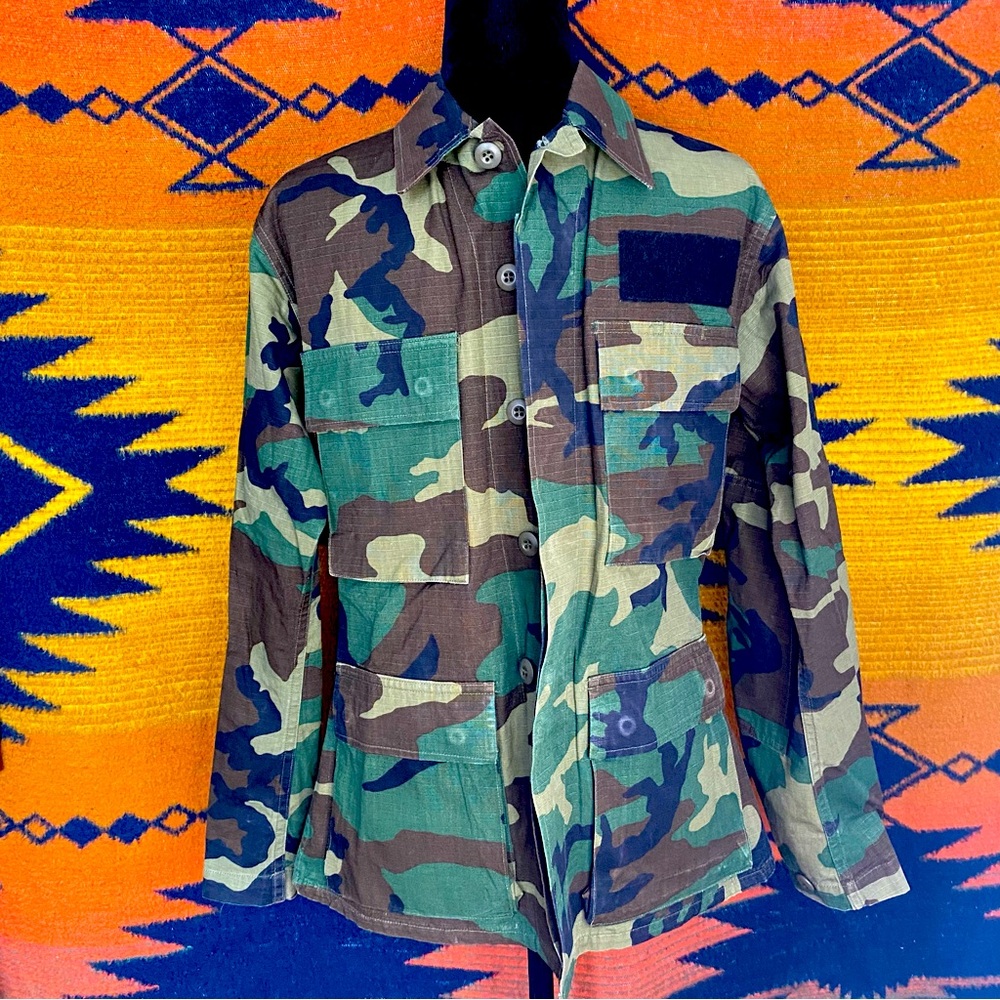 Vintage Woodland Camouflage Combat Jacket. 100% Cotton. Size XS/Short. Pockets!